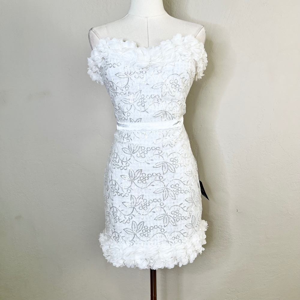 Lulus White Sequin Lace Strapless Mini Dress 3D Floral‎ Bridal Large NEW